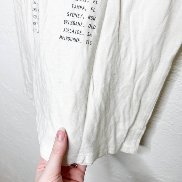 Taylor Swift White and Black Graphic Tee - Picture 6 of 8